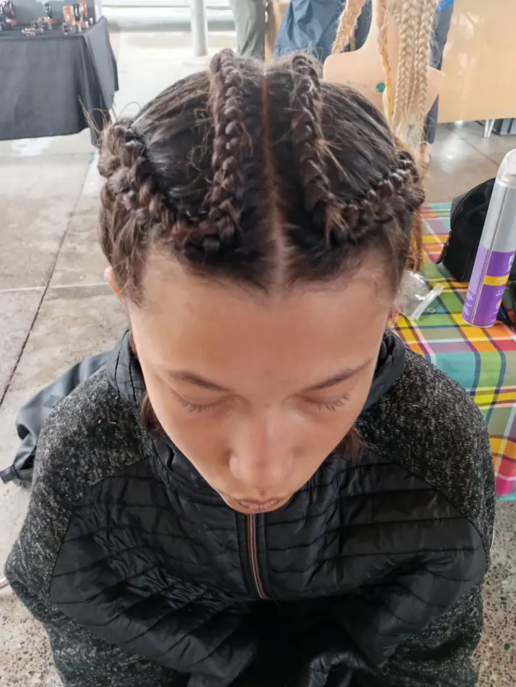 Coiffeuse à domicile à Caen (11webp